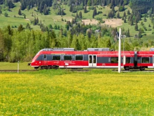 Deutschlandticket unter Druck: Neue Verhandlungen zwischen Bund und Ländern