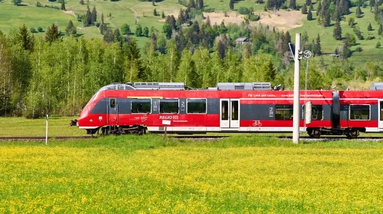 Deutschlandticket unter Druck: Neue Verhandlungen zwischen Bund und Ländern